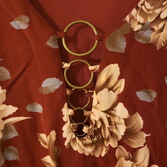 Dress - Picture 3 of 3